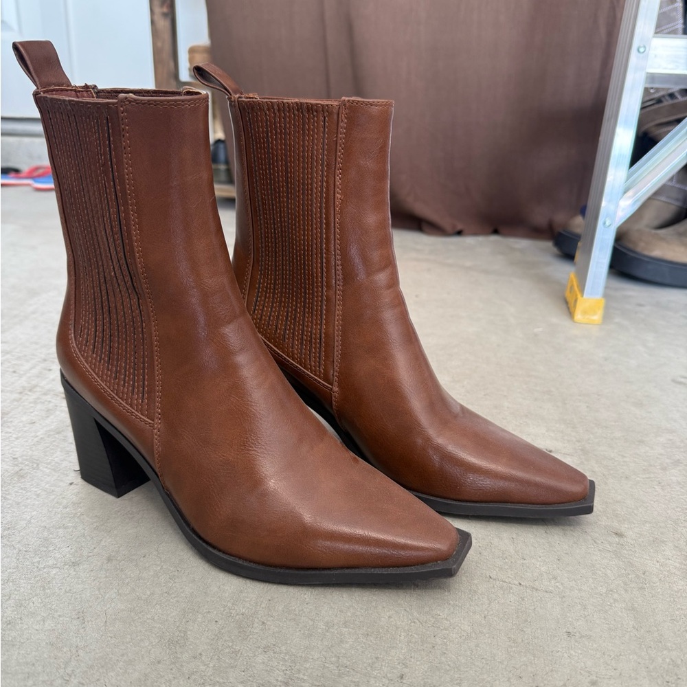 Torgeis New York Brown Leather Ankle Boots
